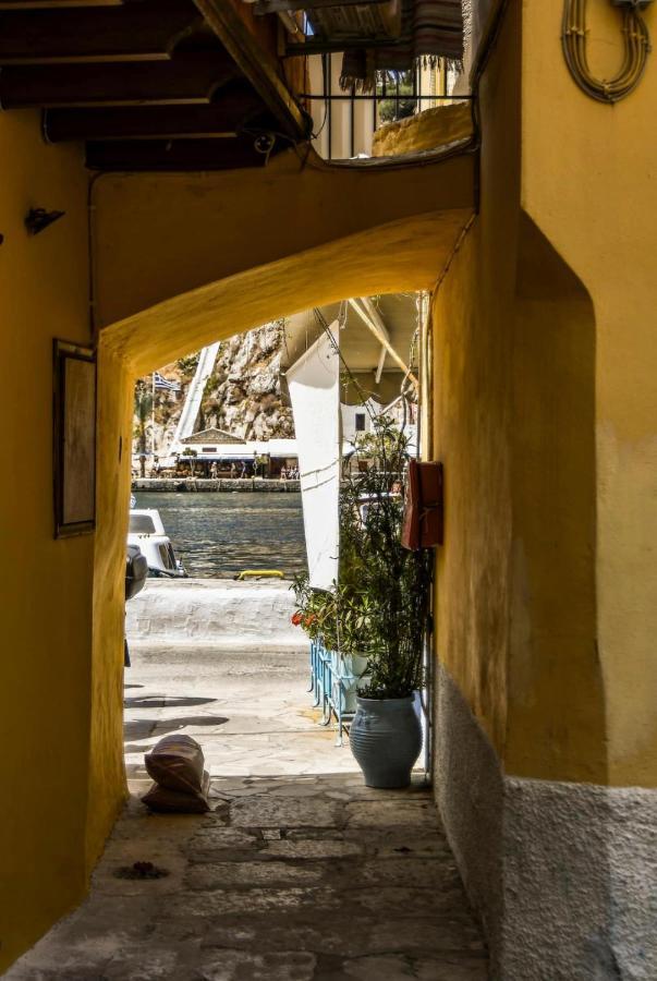 Stone Living Symi Central Apartments Экстерьер фото