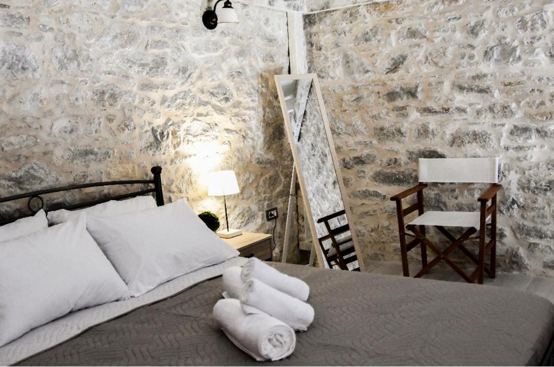 Stone Living Symi Central Apartments Экстерьер фото